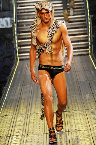 John Galliano / - 2010